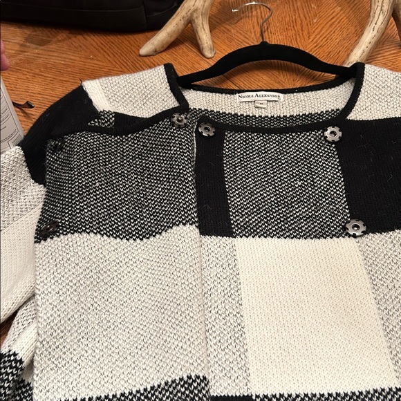 NWOT Heavy sweater coat. - Picture 5 of 6